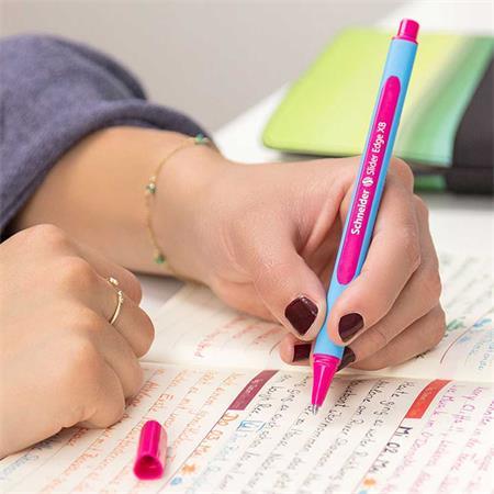 Guľôčkové pero, 0,7 mm, s vrchnákom, SCHNEIDER "Slider Edge XB", ružové